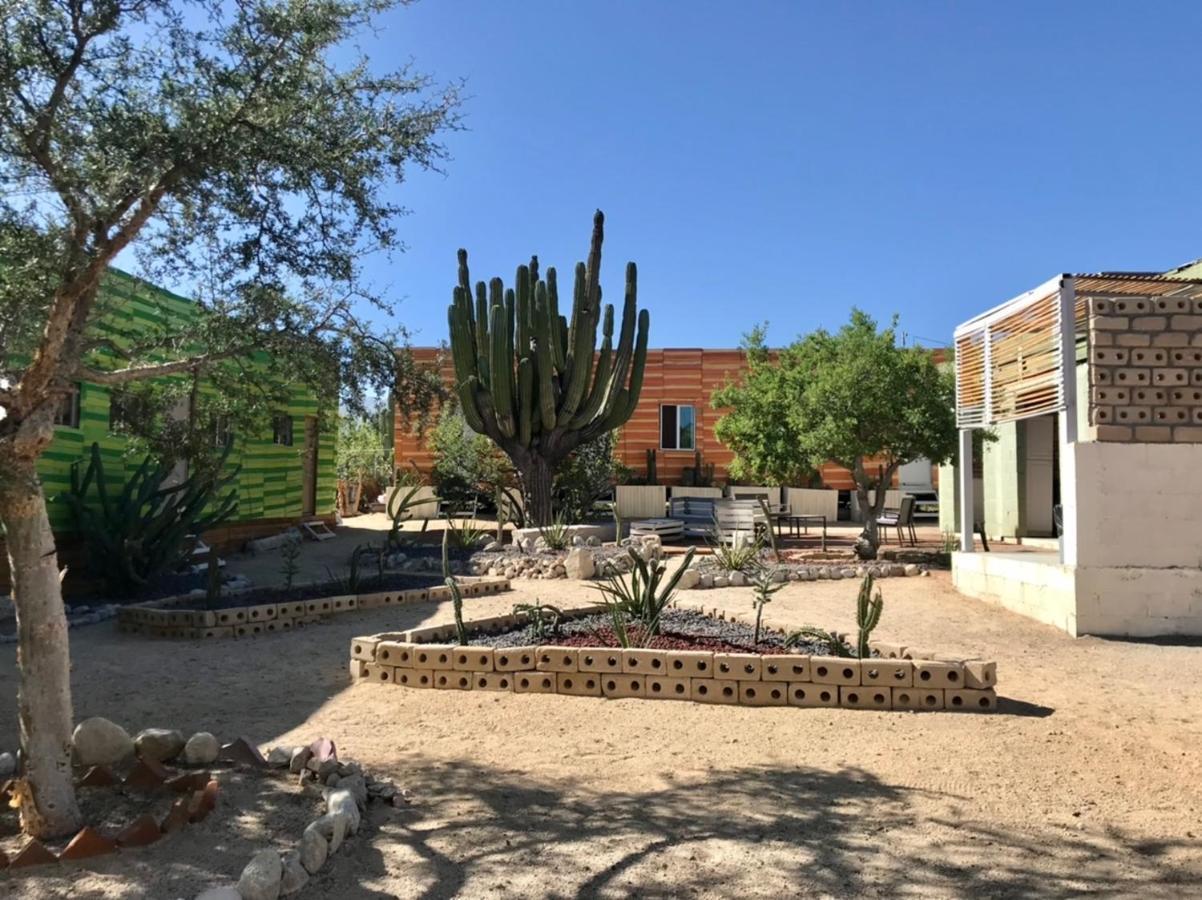 Susu'Z Village Hostel And Rooms La Ventana Exterior photo